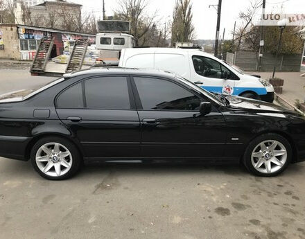 BMW 525 2001 года