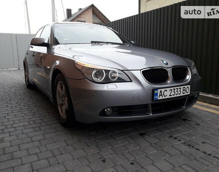 BMW 525 2004 года