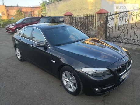 BMW 528 2013 року