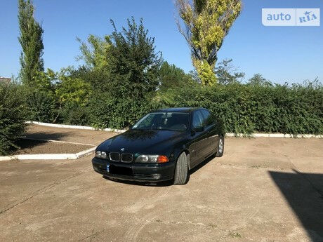 BMW 528 1997 года