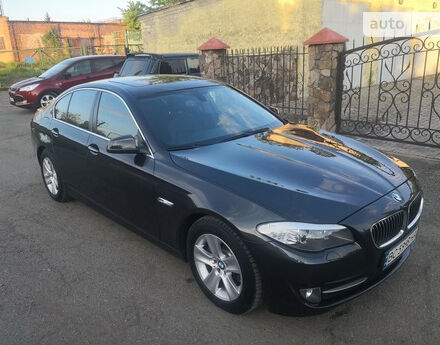 BMW 528 2013 года