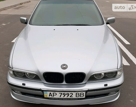 BMW 528 1998 року