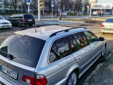 BMW 530 2001 года