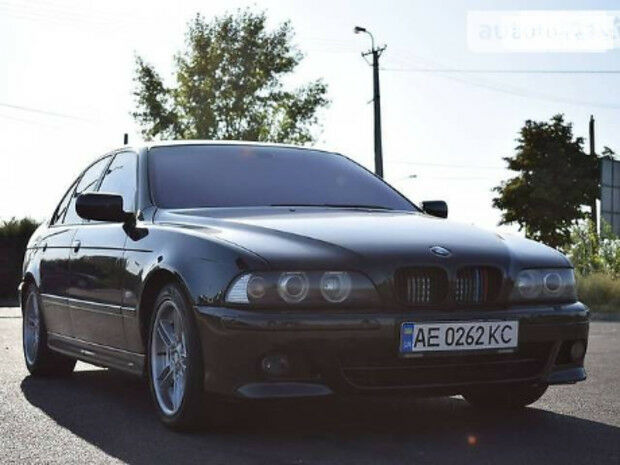 BMW 530 2001 року