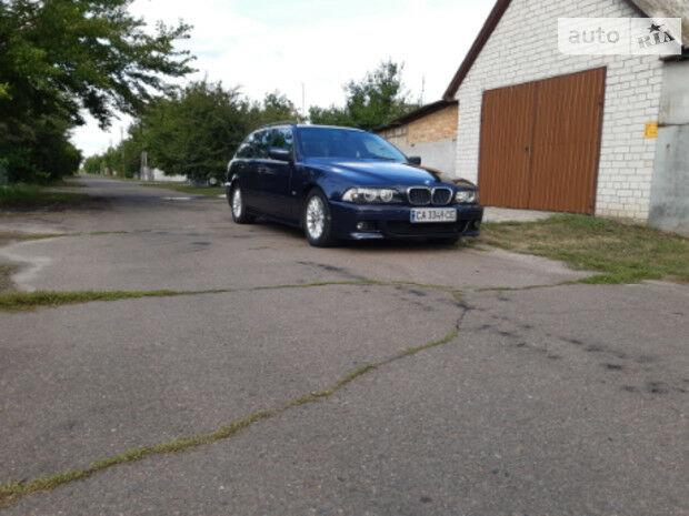 BMW 530 2002 року