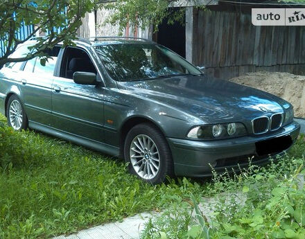 BMW 530 2002 року