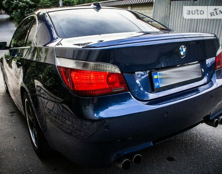 BMW 530 2004 года