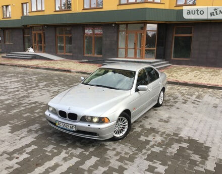 BMW 530 2002 року