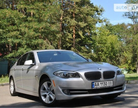 BMW 530 2011 року