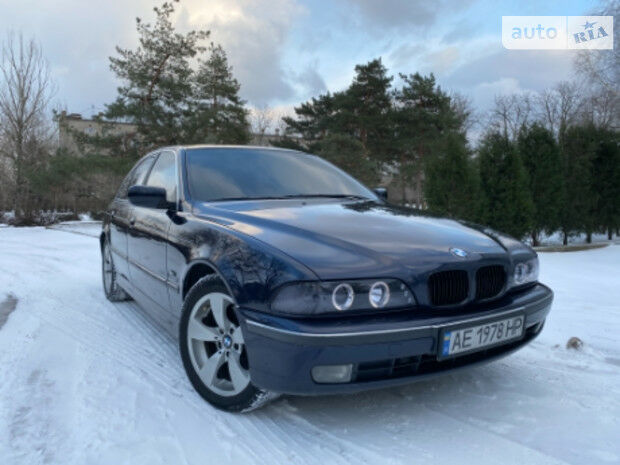 BMW 535 1999 року