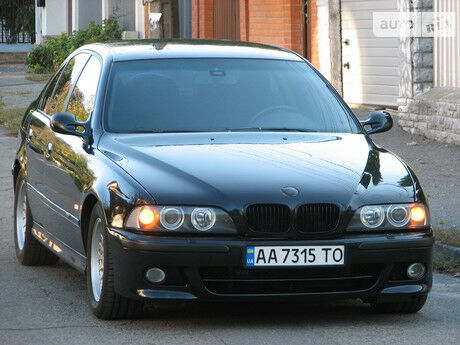 BMW 535 2000 року