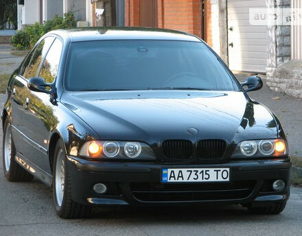 BMW 535 2000 года