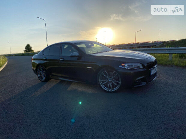 BMW 550 2013 года