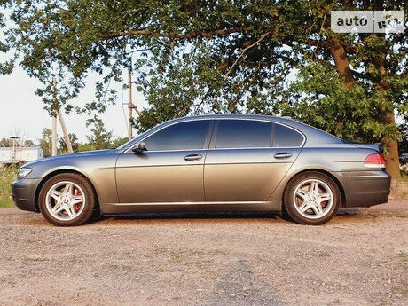 БМВ 7 Серия 2006 года BMW 7 Series 2006 года