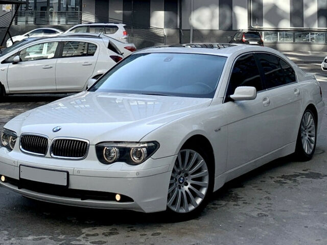 BMW 7 2003 року