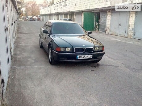 BMW 728 1996 года