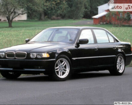 BMW 730 2001 року