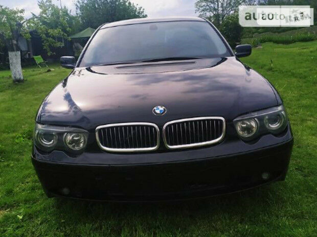 BMW 735 2003 року