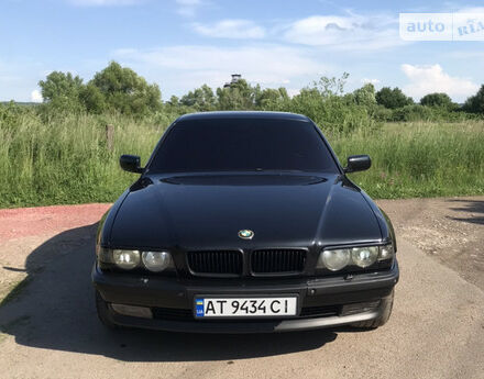 Фото на отзыв с оценкой 5 о BMW 740 1999 году выпуска от автора "Dmytro Danko" с текстом: У меня 740 би турбо М67. В неё все хорошо, салон такой что сидишь как дома в кресле. Очень мощная...