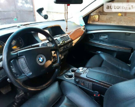 BMW 745 2003 года