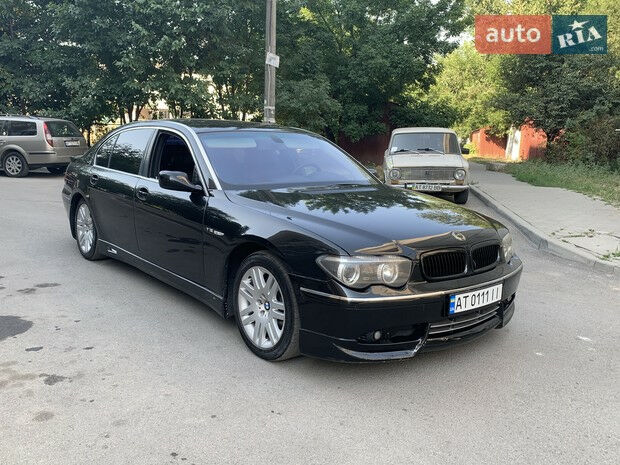 BMW 760 2003 года