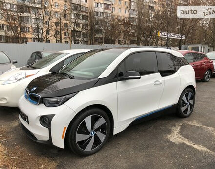 Фото на отзыв с оценкой 5 о BMW I3 2015 году выпуска от автора "Игорь" с текстом: Машины будущего, пора шагать в ногу со временем. Невозможно описать наслаждения от любой поездки