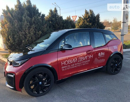 Фото на отзыв с оценкой 4.6 о BMW I3 2018 году выпуска от автора "Фёдор" с текстом: Забираю Авто BMW i3s. На следующей неделе, делиться пока нечем. Сразу проблема с зимней резиной: ...