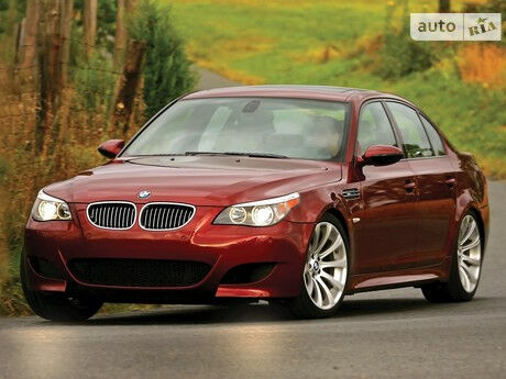 BMW M5 2013 року