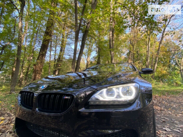 БМВ М6 2013 года BMW M6 2013 года