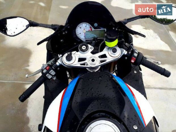 BMW S 1000 2015 года