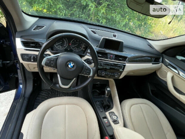 BMW X1 2016 року