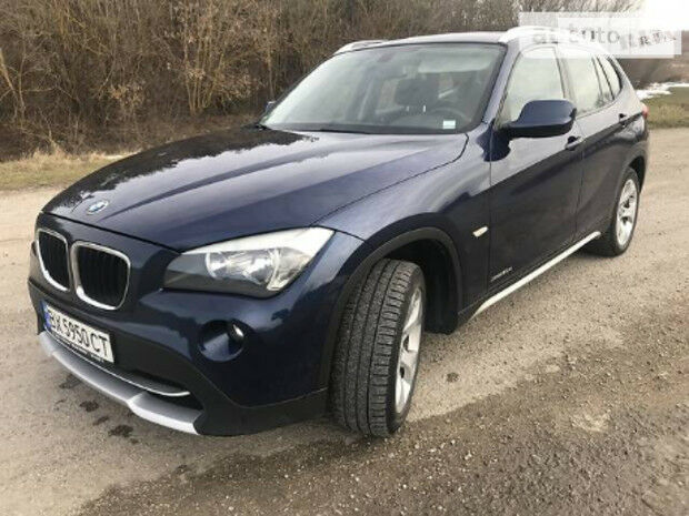 БМВ Х1 2010 года BMW X1 2010 года