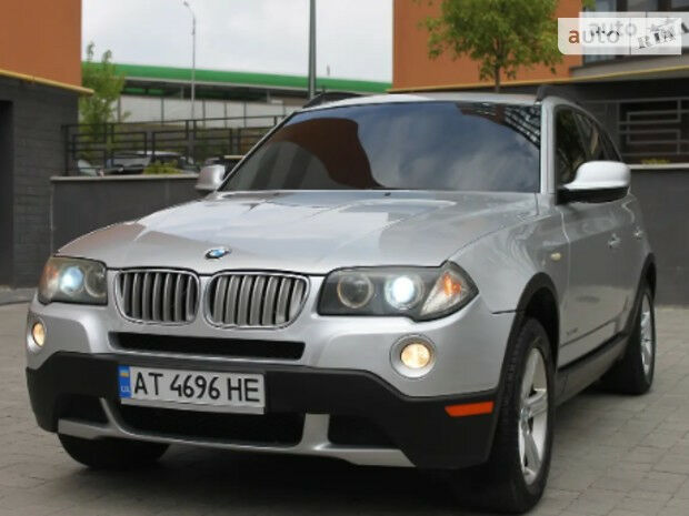 BMW X3 2010 року