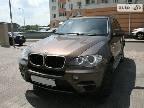 BMW X5 2012 року