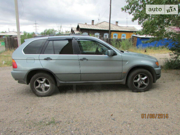 BMW X5 2001 года