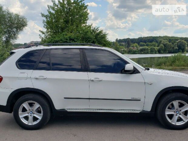 BMW X5 2012 року