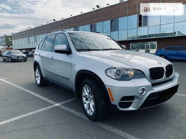 BMW X5 2011 года