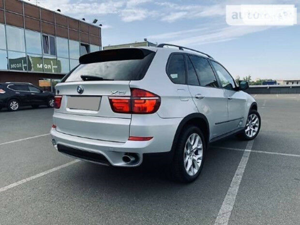 BMW X5 2011 року