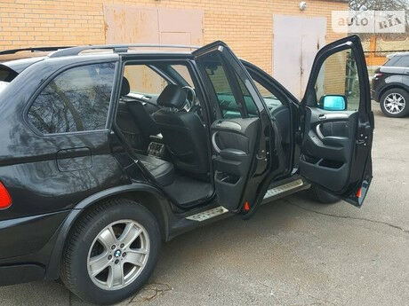 BMW X5 2002 року