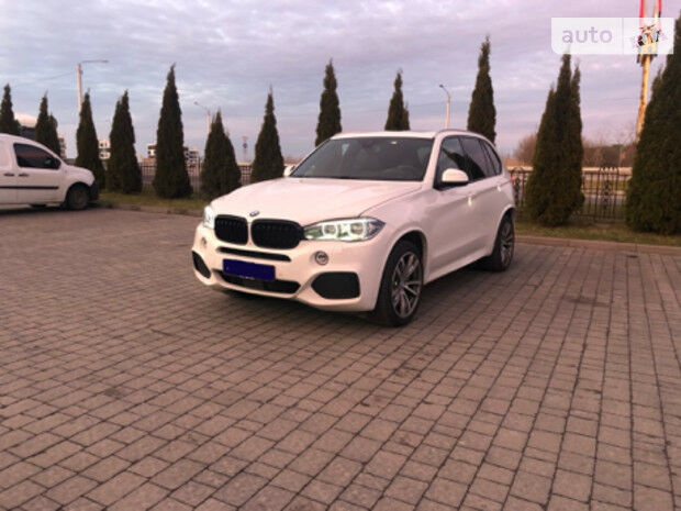 BMW X5 2015 года