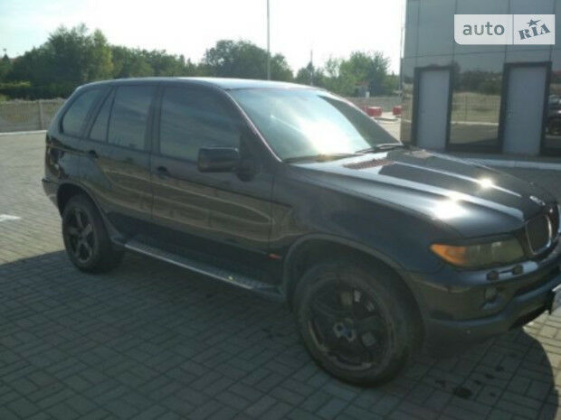 BMW X5 2004 года