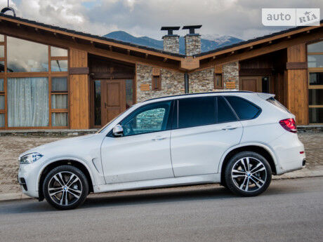 BMW X5 2010 года