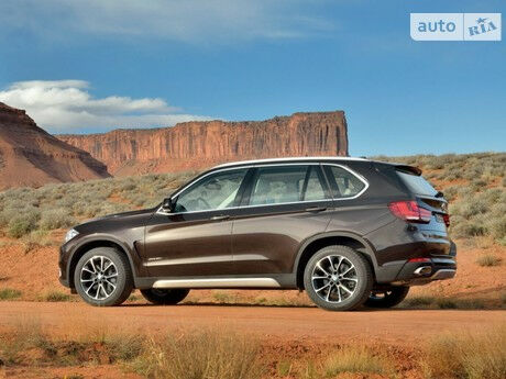 БМВ Х5 2002 року BMW X5 2002 року