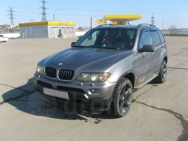 BMW X5 2004 року