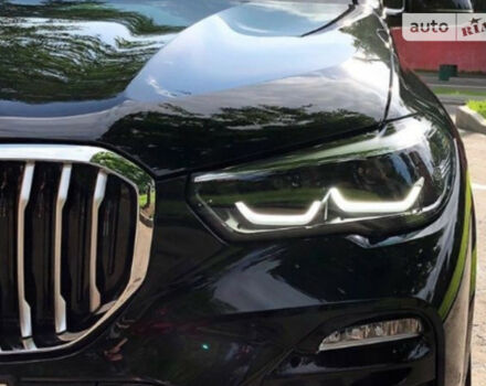 BMW X5 2019 года