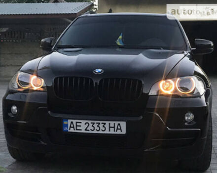 Фото на отзыв с оценкой 5 о BMW X5 2009 году выпуска от автора "Владимир" с текстом: Скоростной динамичный внедорожник! Экономичный, комфортный. Ходовой хватает на 100000км . За врем...