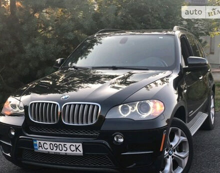 BMW X5 2012 року