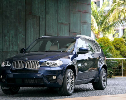 BMW X5 2010 года