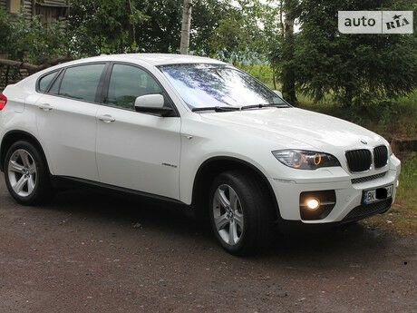 BMW X6 2011 года