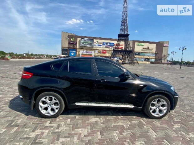 BMW X6 2013 года